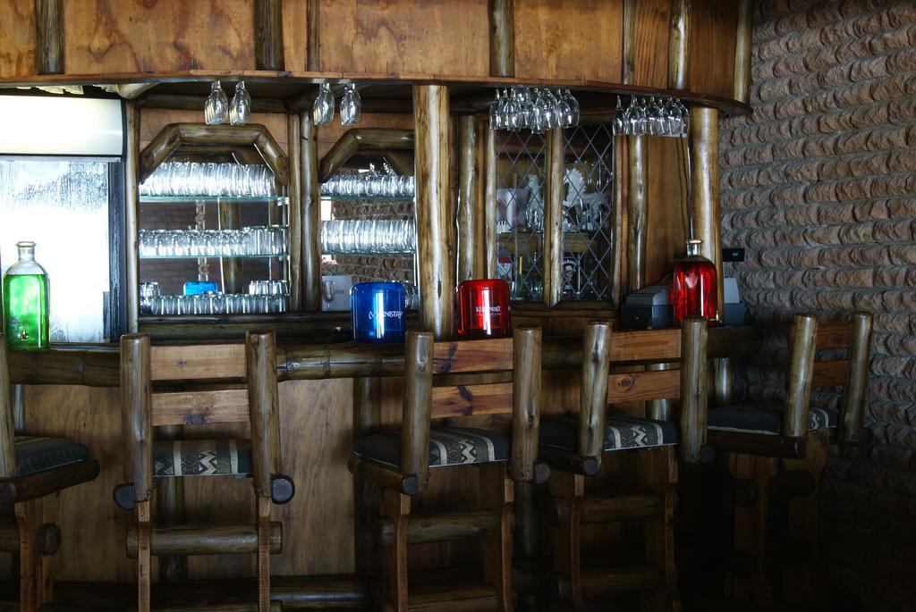 Sea Otters Lodge Kini Bay Bagian luar foto
