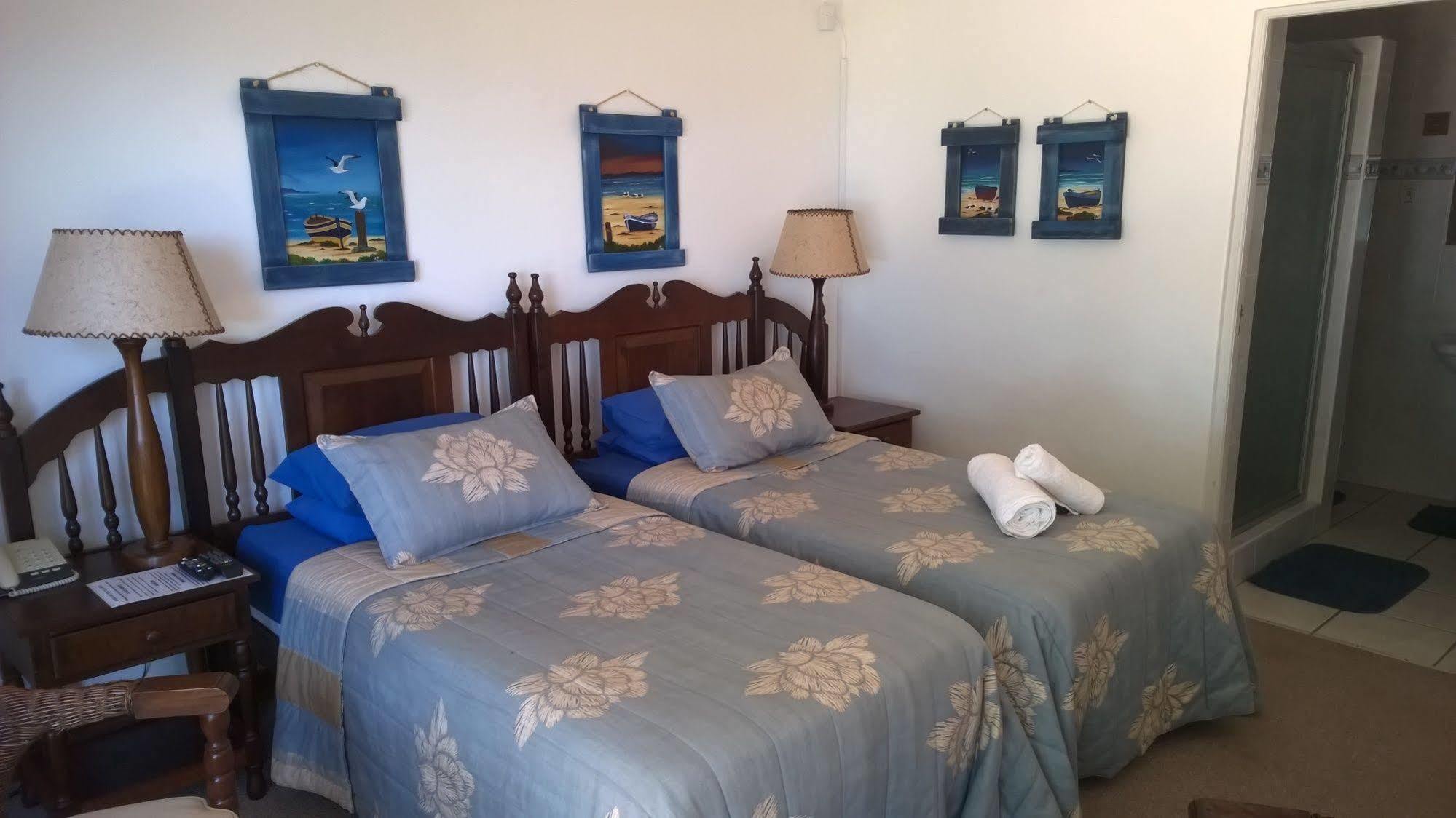 Sea Otters Lodge Kini Bay Bagian luar foto