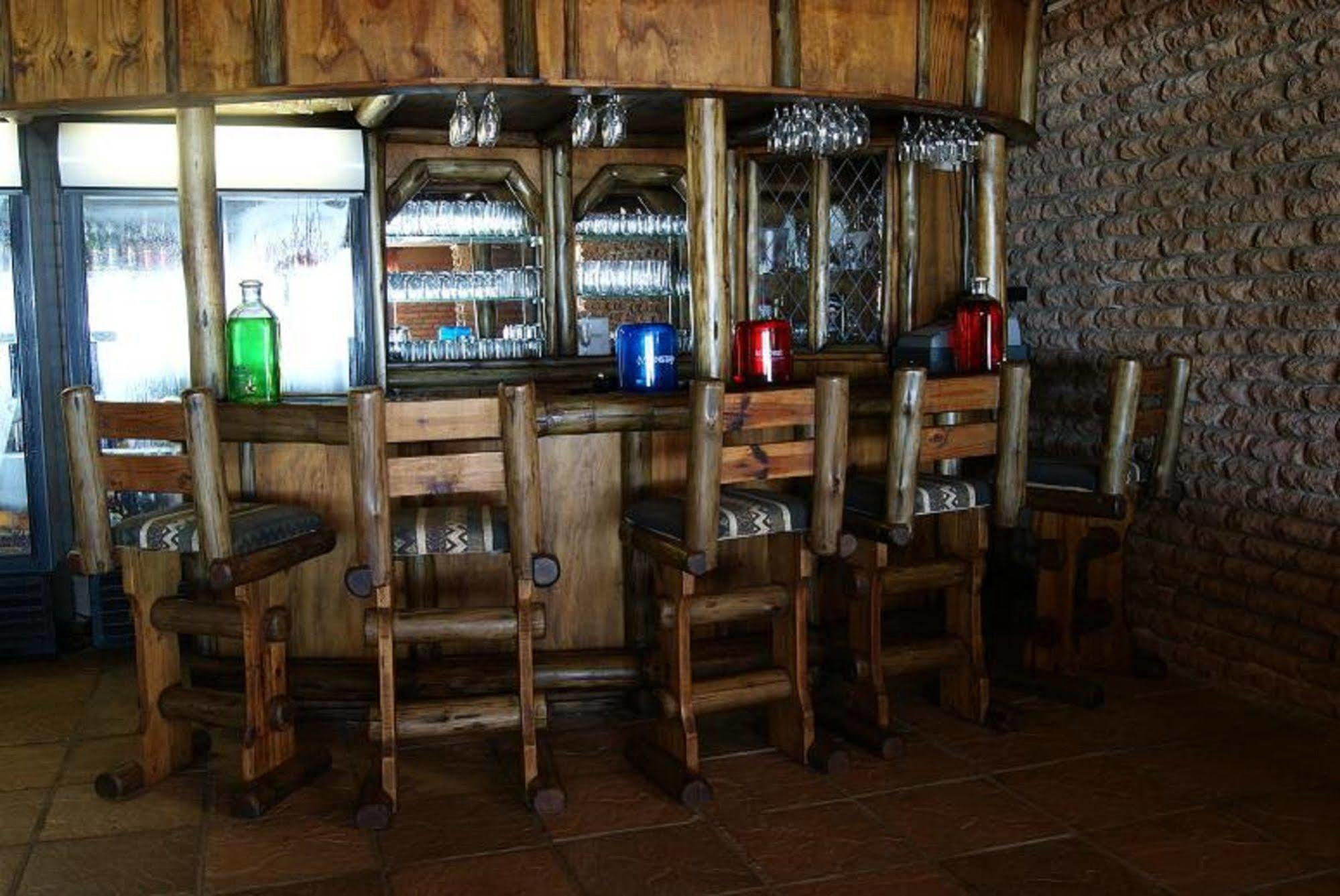 Sea Otters Lodge Kini Bay Bagian luar foto
